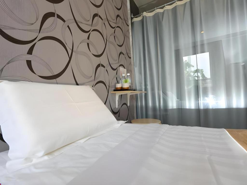 1 Hotel Taman Connaught Kuala Lumpur Kültér fotó